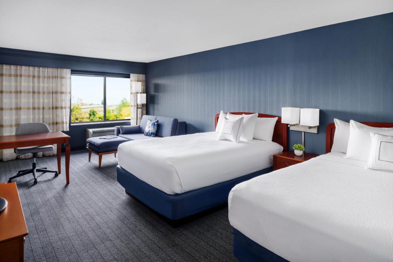 Courtyard By Marriott Sacramento Folsom Exterior foto