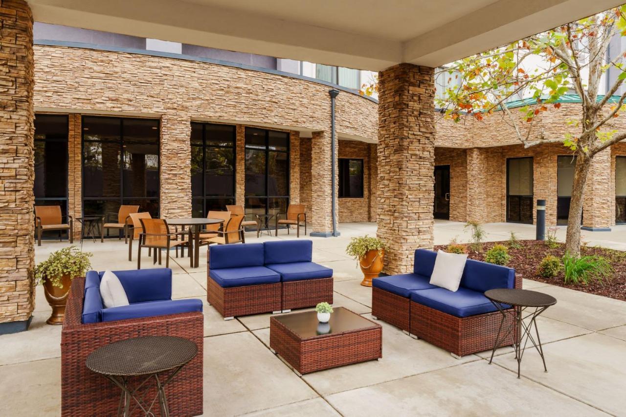 Courtyard By Marriott Sacramento Folsom Exterior foto