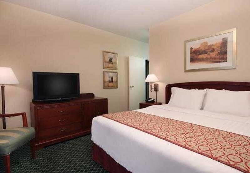 Courtyard By Marriott Sacramento Folsom Exterior foto